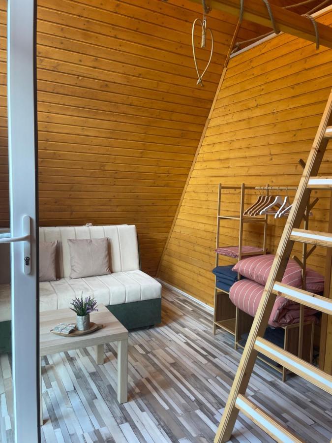 Cabane A-Frame Svinita Bagian luar foto