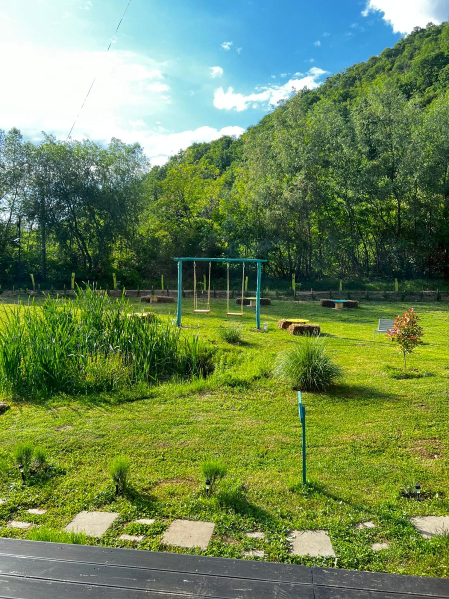 Cabane A-Frame Svinita Bagian luar foto