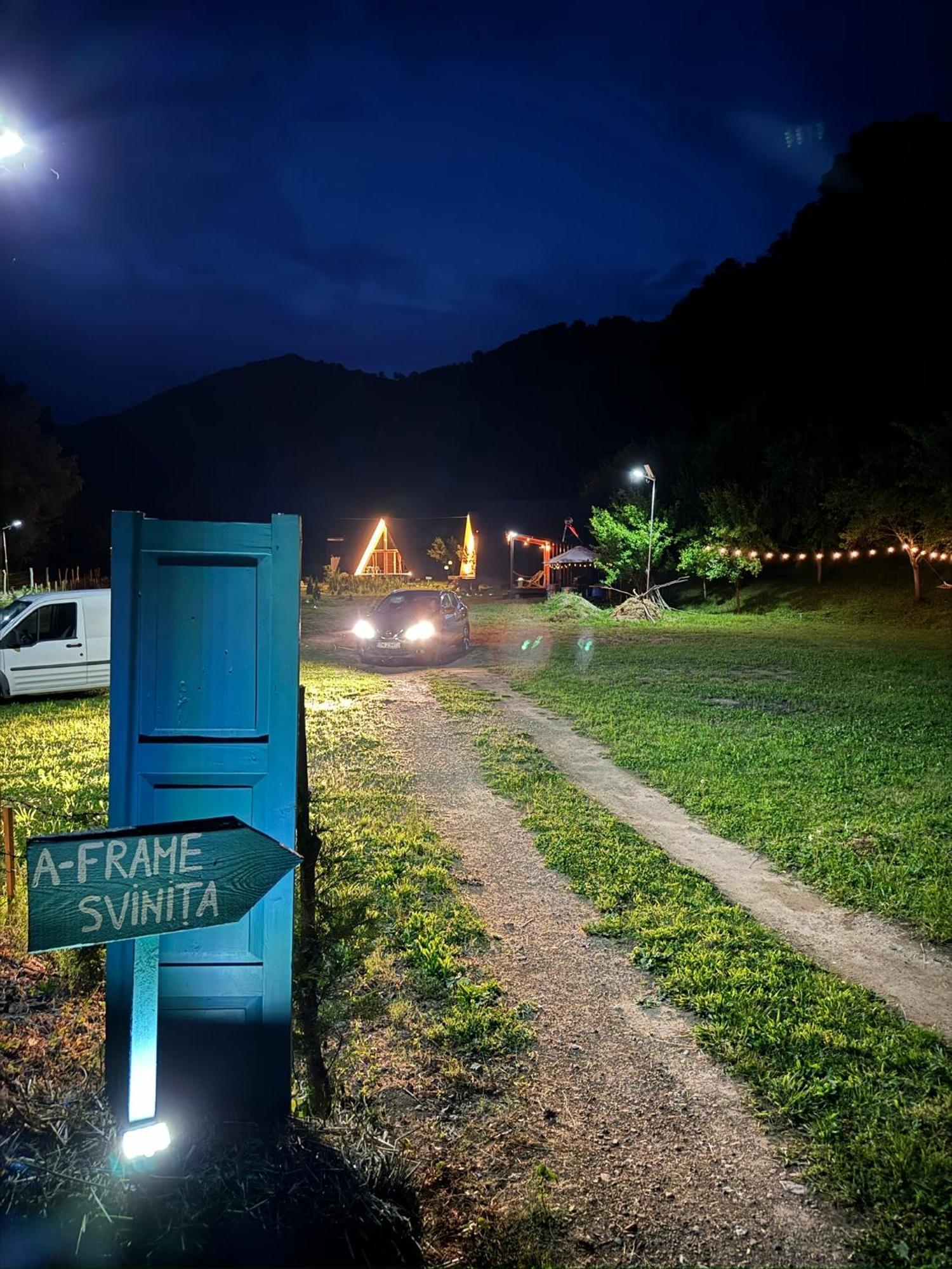 Cabane A-Frame Svinita Bagian luar foto