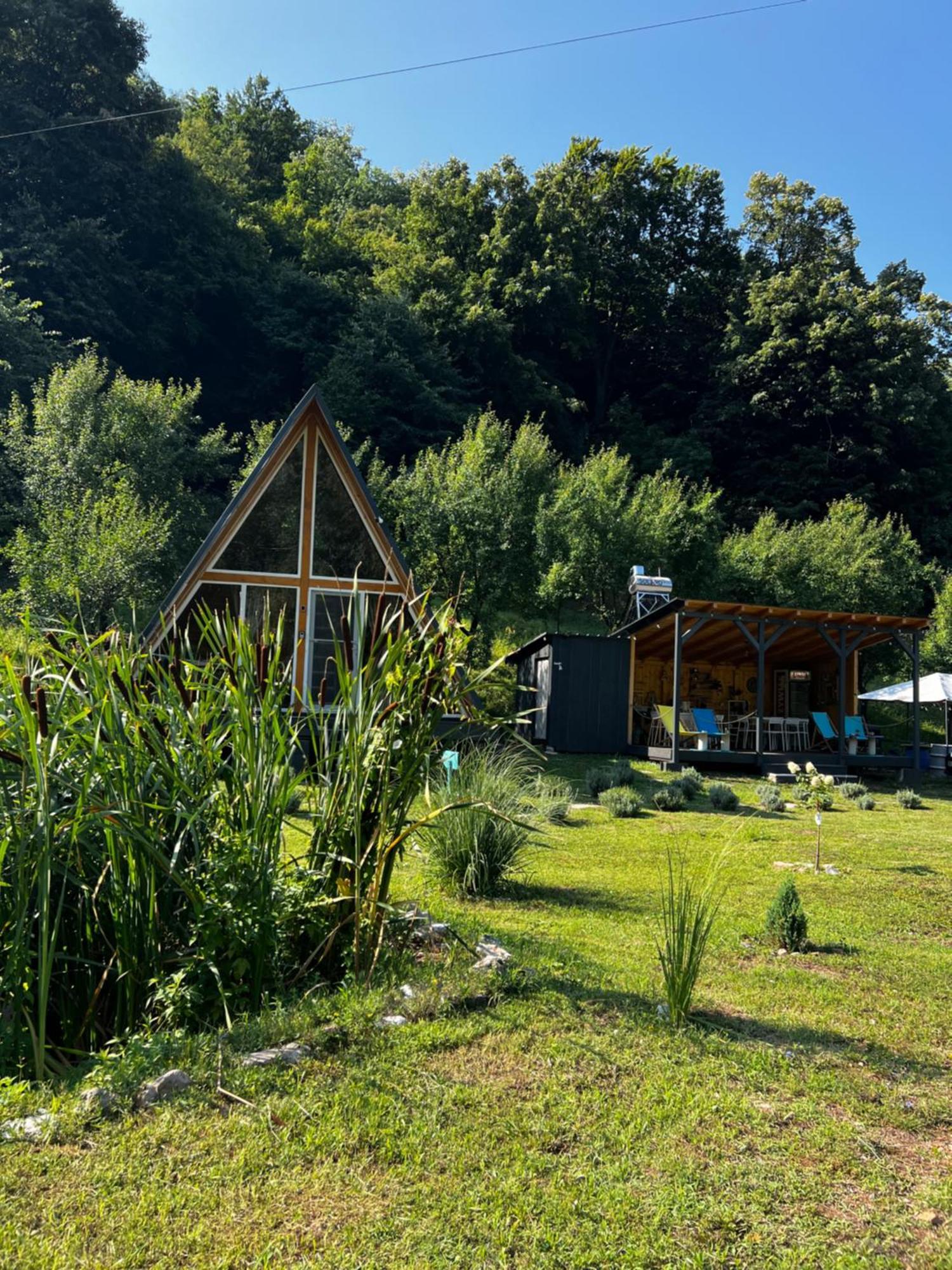 Cabane A-Frame Svinita Bagian luar foto
