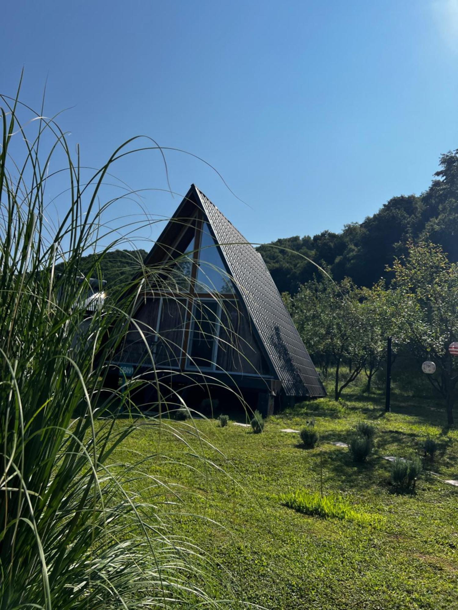 Cabane A-Frame Svinita Bagian luar foto